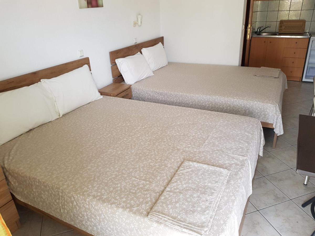 Villa Giannis Apartments Vrasná Eksteriør bilde